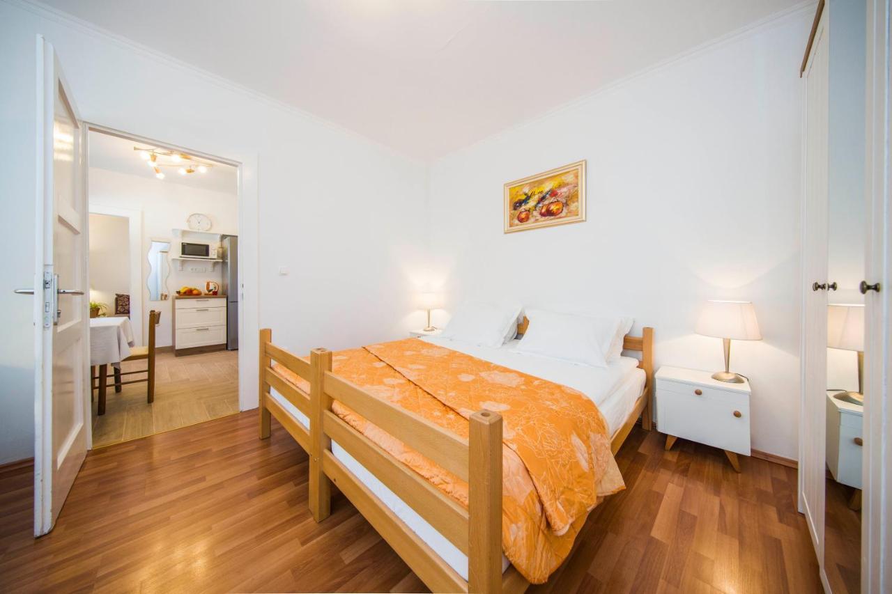 Odrina Apartament *