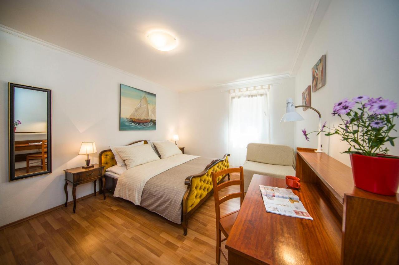 Odrina Apartment *